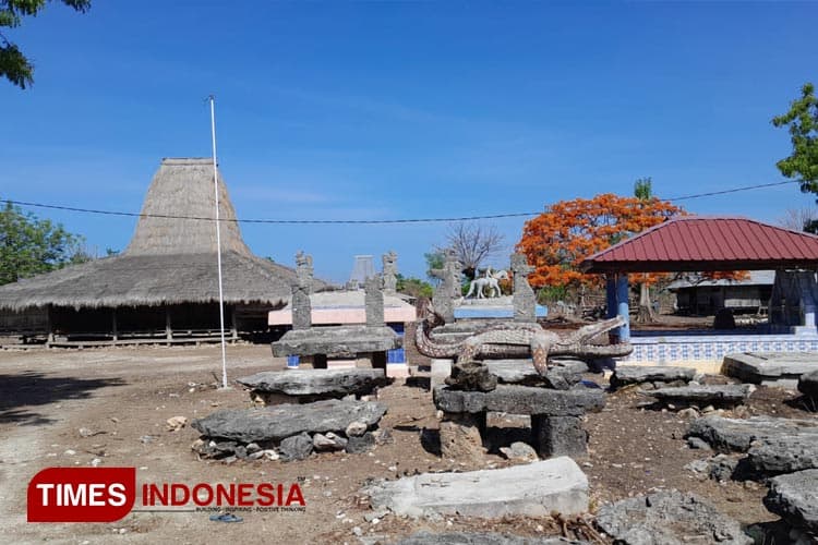 Menengok Kampung Adat Padadita di Sumba Timur dan Pesona Kelompok Tenun Ikat